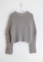 Ladda upp bild till gallerivisning, Handstickad Tröja - Återvunnen Bomull