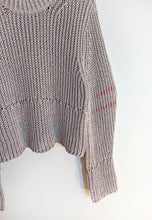 Ladda upp bild till gallerivisning, Handstickad Tröja - Återvunnen Bomull